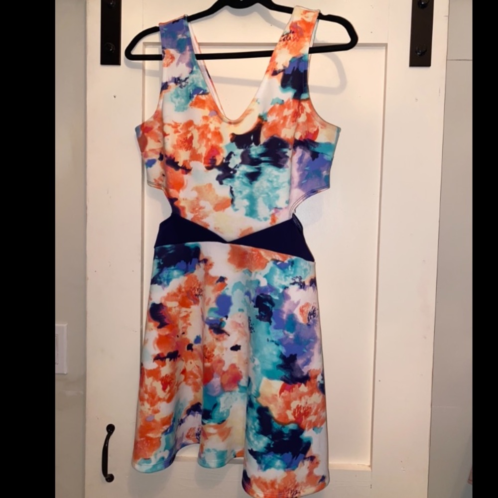 Multicolor Dress w/ Waist Cutouts